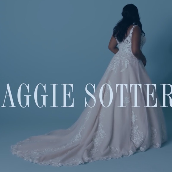 Maggie Sottero Lace Wedding Gown - Picture 1 of 11